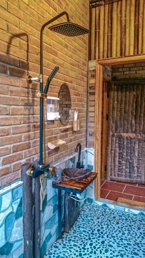 Cici Homestay Dong Van Екстер'єр фото