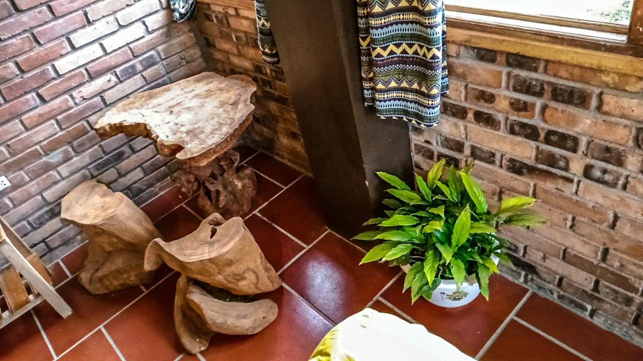 Cici Homestay Dong Van Екстер'єр фото